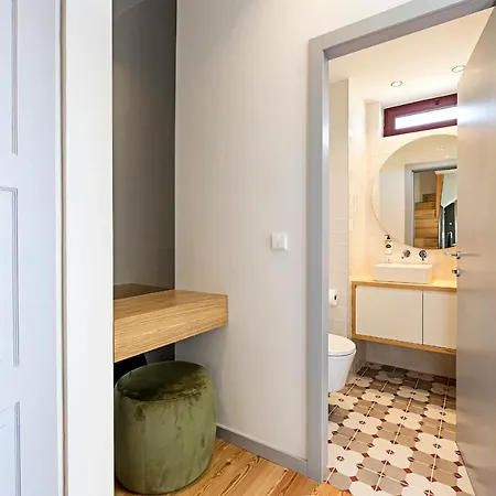Almada 505 - Premium Flat By Lovelystay Апартаменты