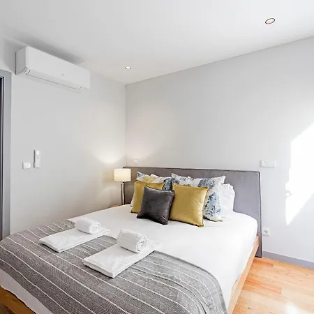 Almada 505 - Premium Flat By Lovelystay